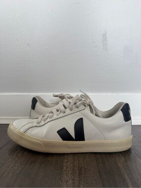 Veja Esplar Leather Sneakers White Black EU 36
